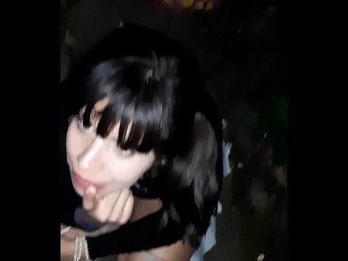 ❤️ На улица отечен пенис во замена за бонбони ️  Секс кај нас ❤